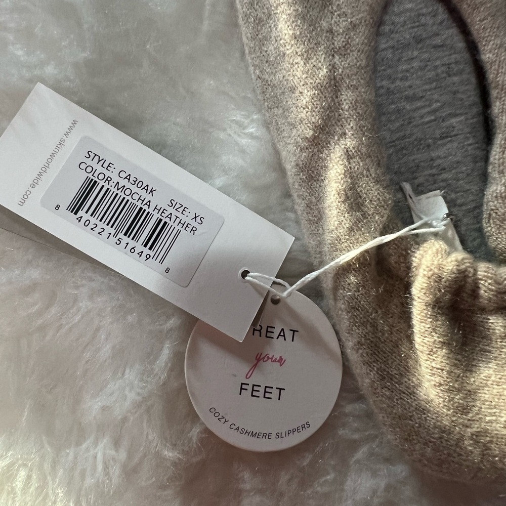SKIN 100% Cashmere Slippers in Mocha Heather - Picture 4 of 8